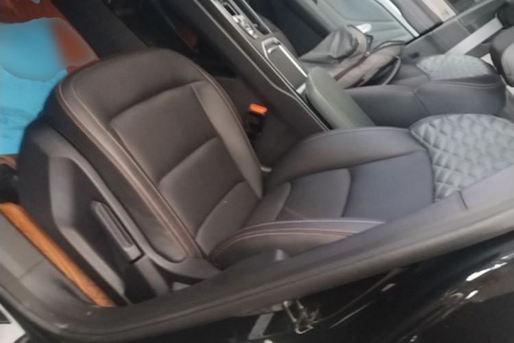 Used Geely Auto Haoyue L 2023 2.0T DCT Luxury Version Left Front Seat