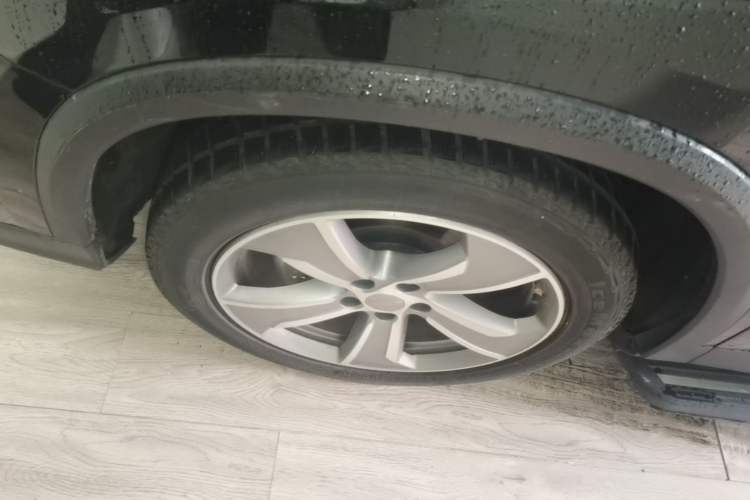 Used Geely Auto Haoyue L 2023 2.0T DCT Prestige Edition Left Front Wheel Hub