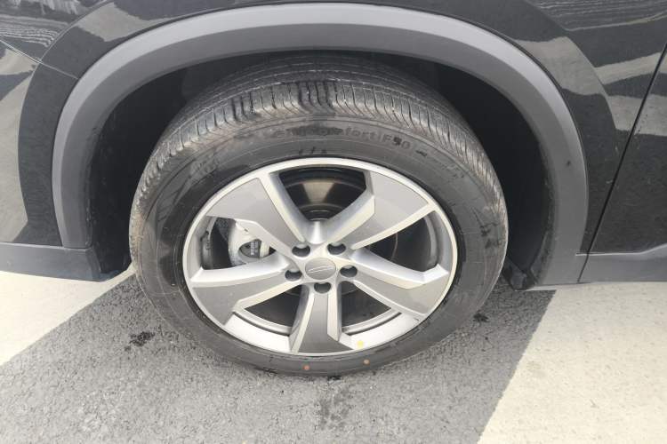 Used Geely Auto Haoyue L 2023 2.0T DCT Luxury Version Left Front Wheel Hub