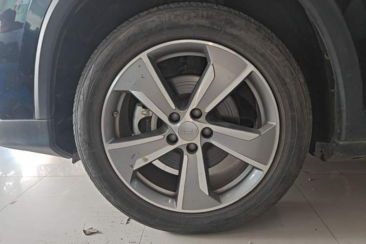 Used Geely Auto Haoyue L 2023 2.0T DCT Prestige Edition Left Front Wheel Hub