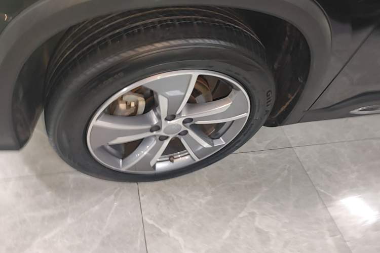 Used Geely Auto Haoyue L 2023 2.0T DCT Prestige Edition Left Front Wheel Hub