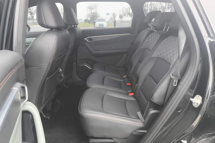 Used Geely Auto Haoyue L 2023 2.0T DCT Luxury Version Left Rear Seat