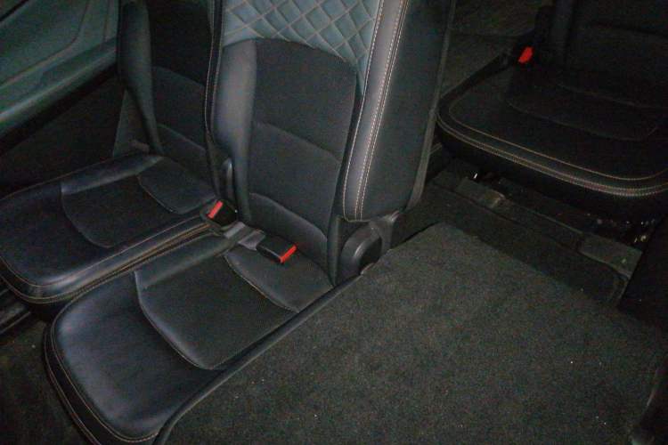 Used Geely Auto Haoyue L 2023 2.0T DCT Prestige Edition Left Rear Seat