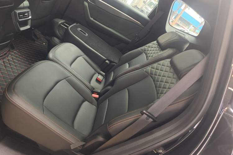 Used Geely Auto Haoyue L 2023 2.0T DCT Prestige Edition Left Rear Seat