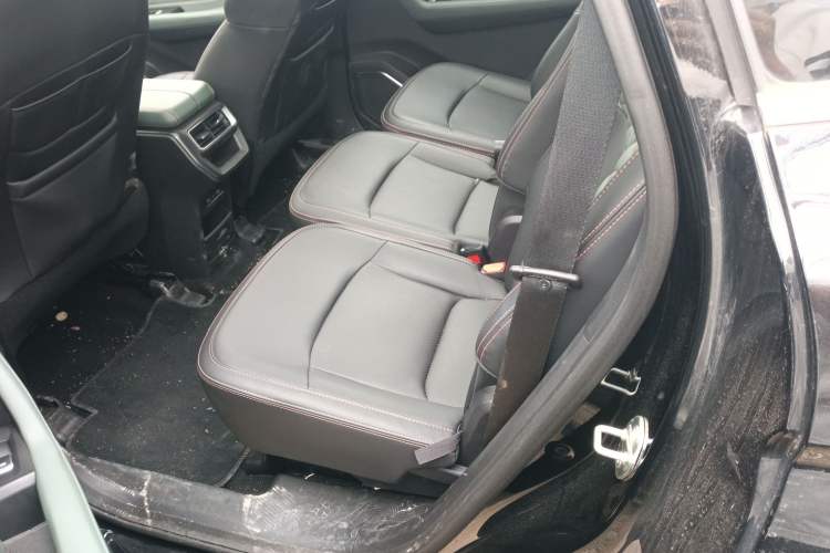 Used Geely Auto Haoyue L 2023 2.0T DCT Prestige Edition Left Rear Seat