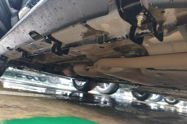 Used Geely Auto Haoyue L 2023 2.0T DCT Prestige Edition Left Side Sill