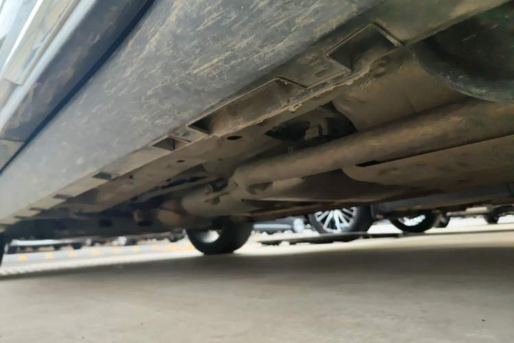 Used Geely Auto Haoyue L 2023 2.0T DCT Luxury Version Left Side Sill