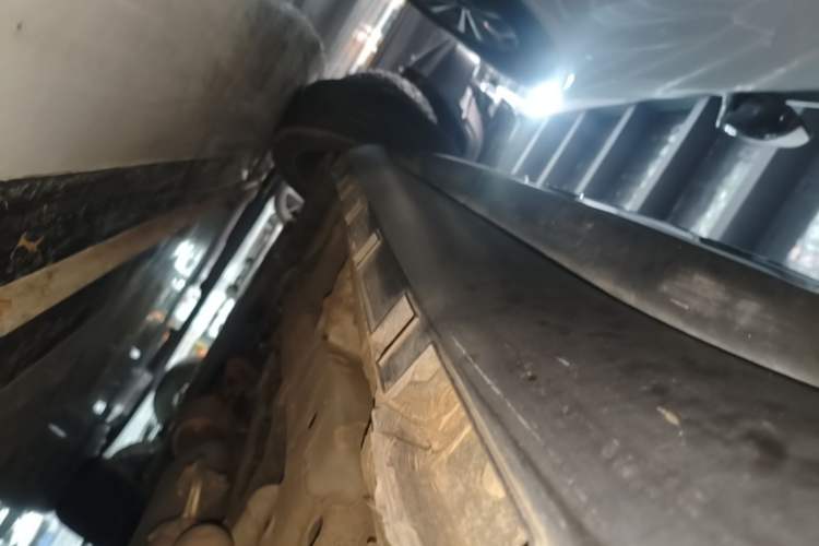 Used Geely Auto Haoyue L 2023 2.0T DCT Prestige Edition Left Side Sill