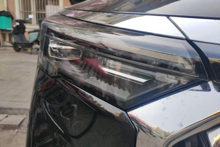 Used Geely Auto Haoyue L 2023 2.0T DCT Prestige Edition Right Front Headlight