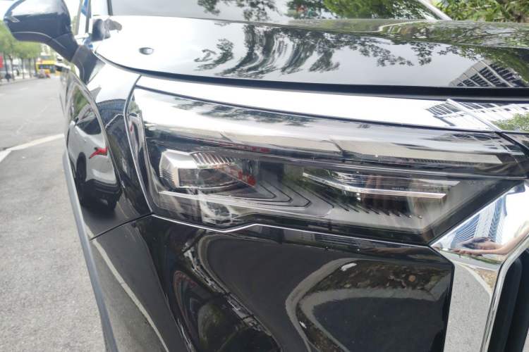 Used Geely Auto Haoyue L 2023 2.0T DCT Prestige Edition Right Front Headlight
