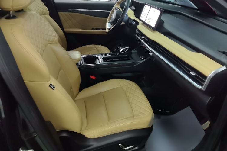 Used Geely Auto Haoyue L 2023 2.0T DCT Flagship Version Right Front Seat
