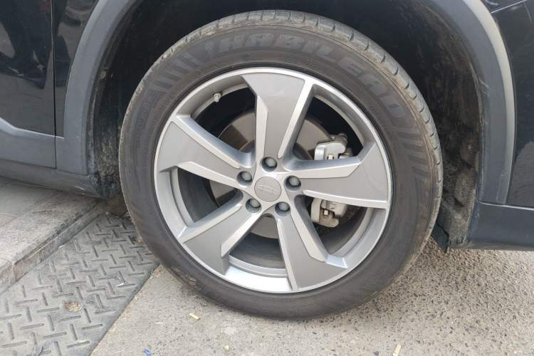 Used Geely Auto Haoyue L 2023 2.0T DCT Prestige Edition Right Front Wheel Hub