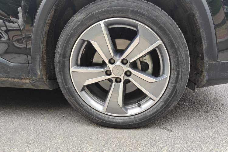 Used Geely Auto Haoyue L 2023 2.0T DCT Flagship Version Right Front Wheel Hub