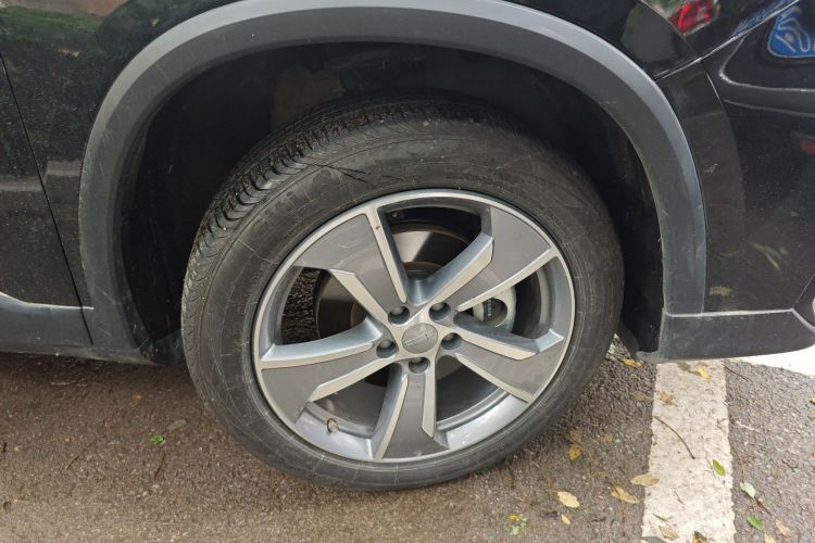 Used Geely Auto Haoyue L 2023 2.0T DCT Prestige Edition Right Front Wheel Hub