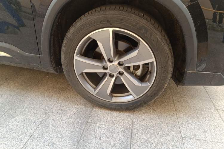 Used Geely Auto Haoyue L 2023 2.0T DCT Prestige Edition Right Front Wheel Hub