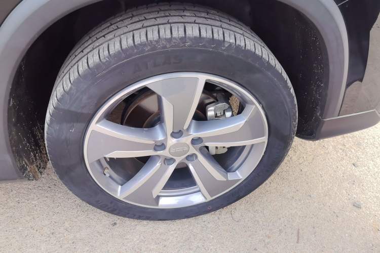 Used Geely Auto Haoyue L 2023 2.0T DCT Prestige Edition Right Front Wheel Hub