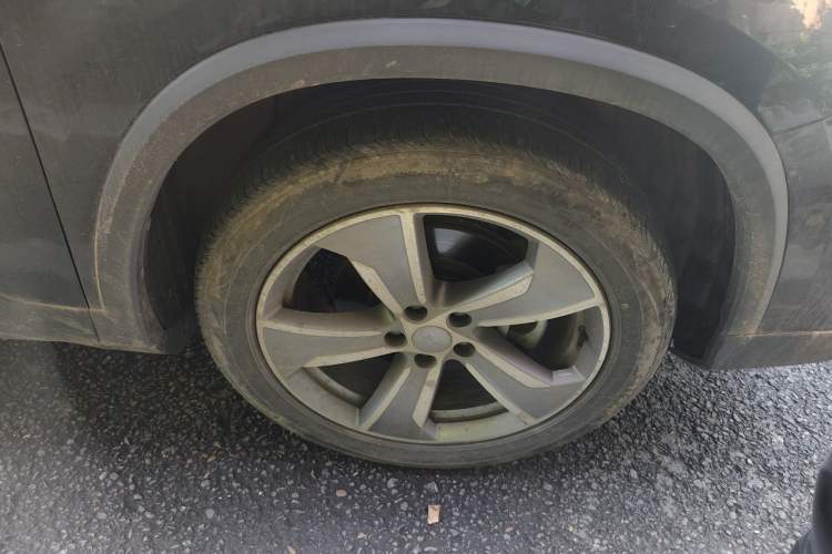 Used Geely Auto Haoyue L 2023 2.0T DCT Flagship Version Right Front Wheel Hub