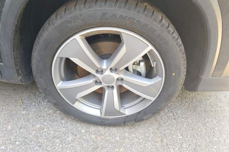 Used Geely Auto Haoyue L 2023 2.0T DCT Prestige Edition Right Front Wheel Hub