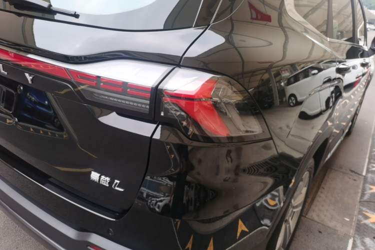 Used Geely Auto Haoyue L 2023 2.0T DCT Prestige Edition Right Rear Taillight