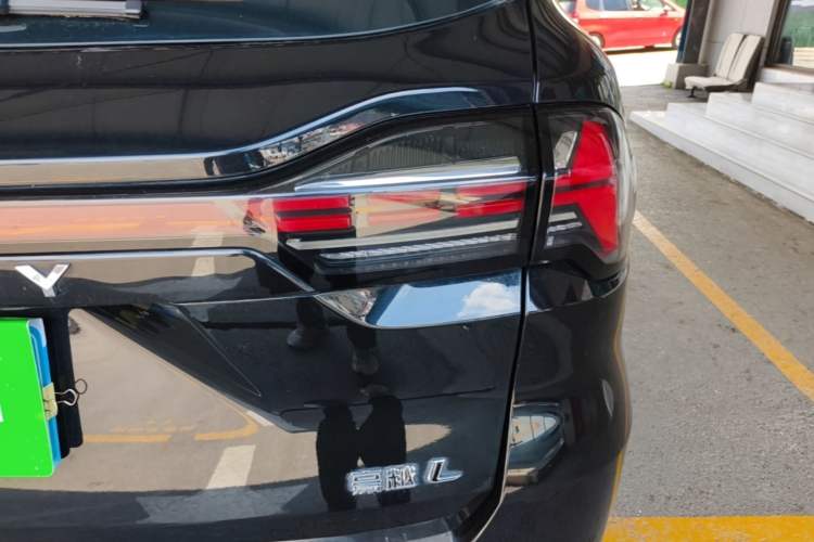 Used Geely Auto Haoyue L 2023 2.0T DCT Prestige Edition Right Rear Taillight