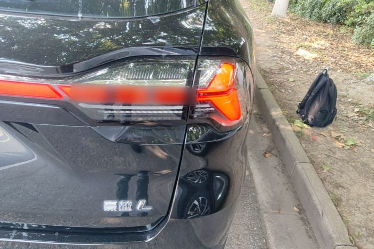 Used Geely Auto Haoyue L 2023 2.0T DCT Flagship Version Right Rear Taillight