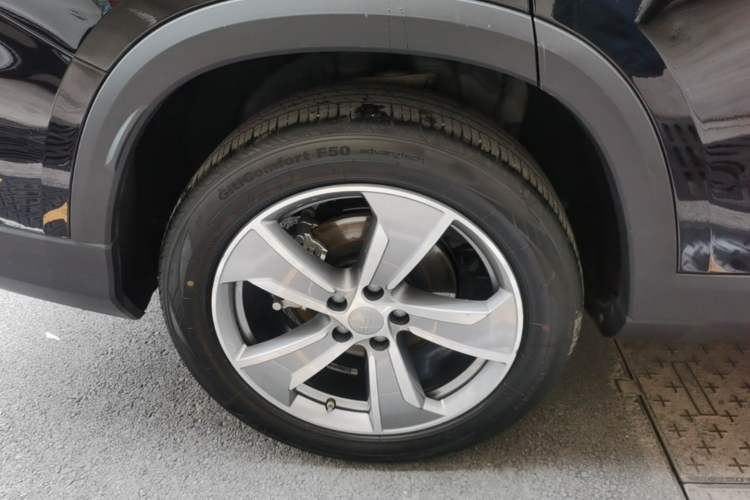 Used Geely Auto Haoyue L 2023 2.0T DCT Prestige Edition Right Rear Wheel Hub