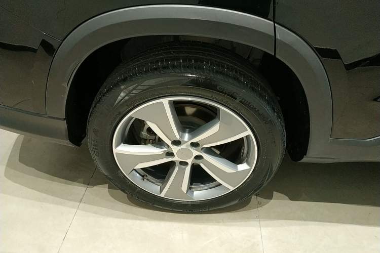 Used Geely Auto Haoyue L 2023 2.0T DCT Prestige Edition Right Rear Wheel Hub