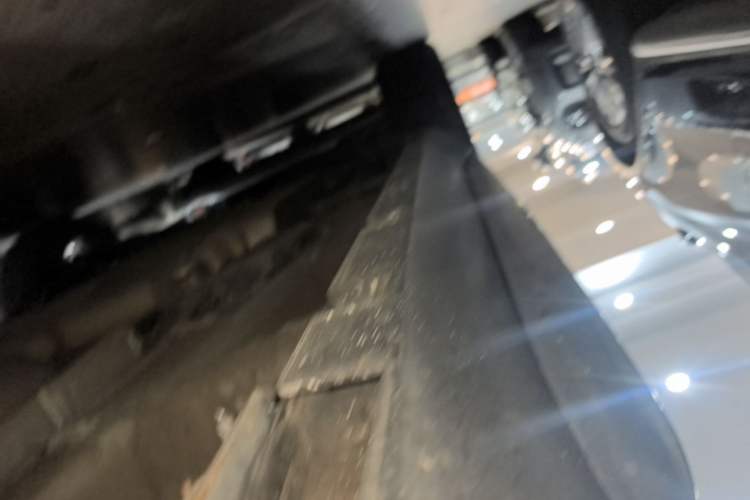 Used Geely Auto Haoyue L 2023 2.0T DCT Flagship Version Right Side Sill