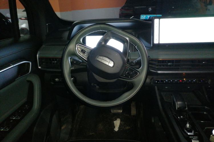Used Geely Auto Haoyue L 2023 2.0T DCT Prestige Edition Steering Wheel