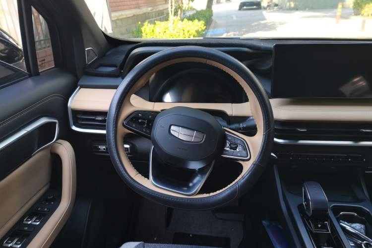 Used Geely Auto Haoyue L 2023 2.0T DCT Flagship Version Steering Wheel
