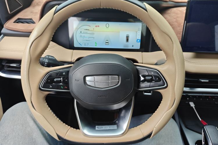 Used Geely Auto Haoyue L 2023 2.0T DCT Flagship Version Steering Wheel