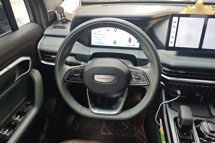Used Geely Auto Haoyue L 2023 2.0T DCT Prestige Edition Steering Wheel