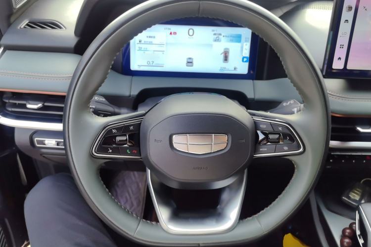 Used Geely Auto Haoyue L 2023 2.0T DCT Prestige Edition Steering Wheel