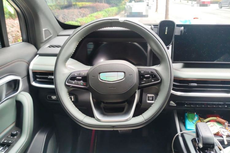 Used Geely Auto Haoyue L 2023 2.0T DCT Prestige Edition Steering Wheel