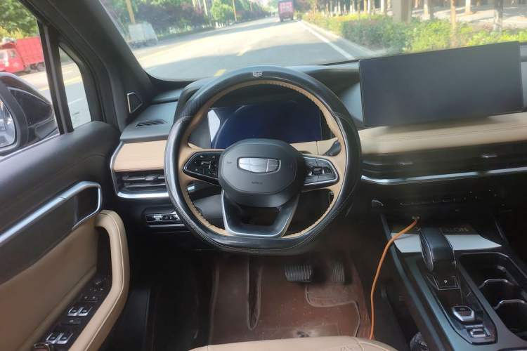 Used Geely Auto Haoyue L 2023 2.0T DCT Flagship Version Steering Wheel