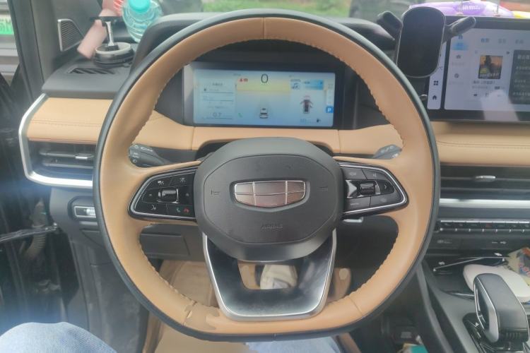 Used Geely Auto Haoyue L 2023 2.0T DCT Flagship Version Steering Wheel