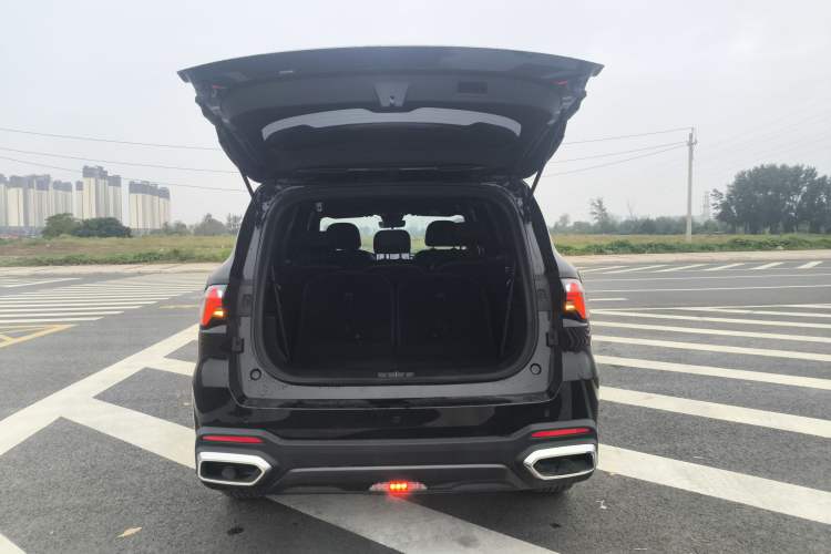 Used Geely Auto Haoyue L 2023 2.0T DCT Luxury Version Trunk