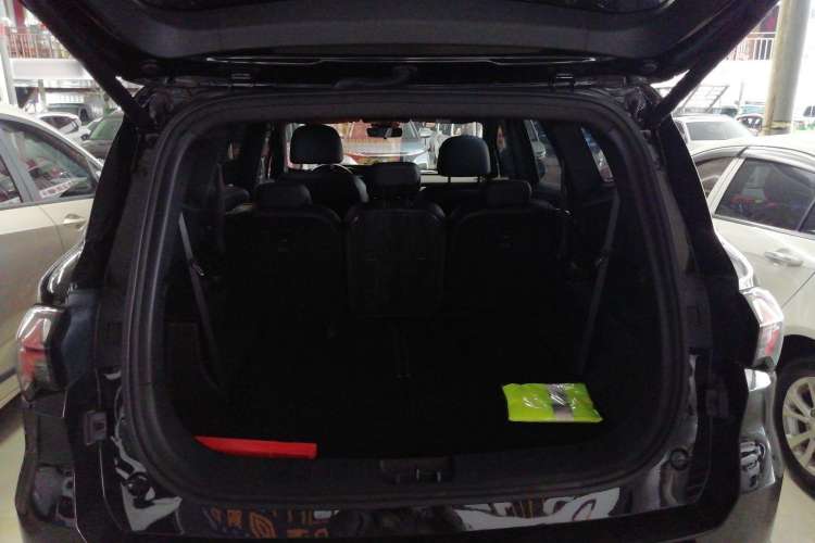 Used Geely Auto Haoyue L 2023 2.0T DCT Prestige Edition Trunk