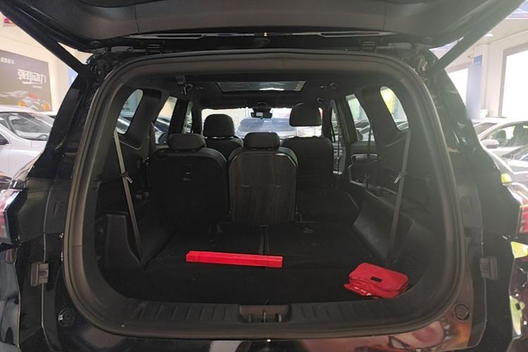 Used Geely Auto Haoyue L 2023 2.0T DCT Prestige Edition Trunk