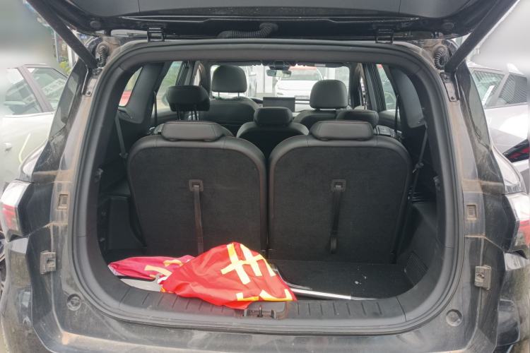 Used Geely Auto Haoyue L 2023 2.0T DCT Prestige Edition Trunk