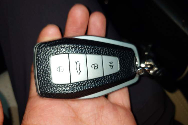 Used Geely Auto Haoyue L 2023 2.0T DCT Flagship Version Vehicle Key