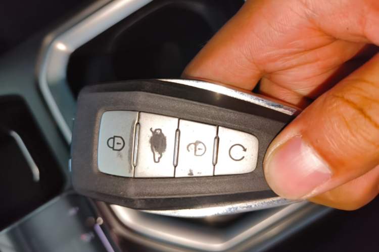 Used Geely Auto Haoyue L 2023 2.0T DCT Prestige Edition Vehicle Key