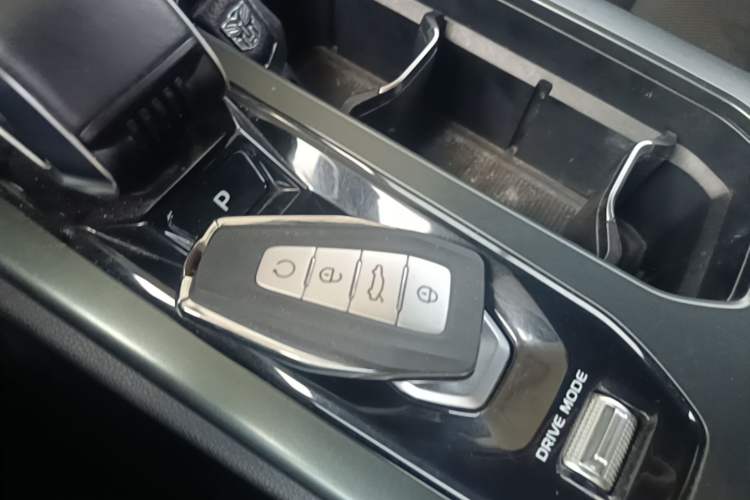 Used Geely Auto Haoyue L 2023 2.0T DCT Prestige Edition Vehicle Key