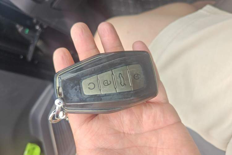 Used Geely Auto Haoyue L 2023 2.0T DCT Prestige Edition Vehicle Key