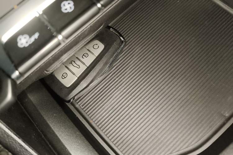 Used Geely Auto Haoyue L 2023 2.0T DCT Prestige Edition Vehicle Key
