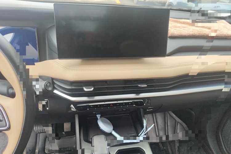 Used Geely Auto Haoyue L 2023 2.0T DCT Flagship Version Audio And AC Panel