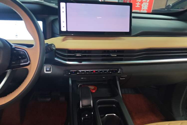 Used Geely Auto Haoyue L 2023 2.0T DCT Flagship Version Audio And AC Panel