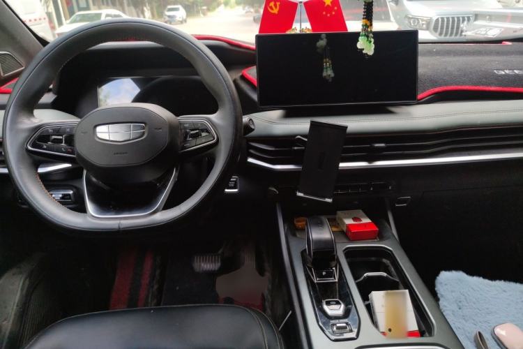 Used Geely Auto Haoyue L 2023 2.0T DCT Luxury Version Center Console