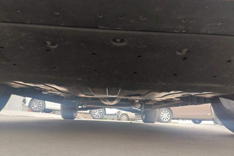 Used Geely Auto Haoyue L 2023 2.0T DCT Prestige Edition Chassis Front