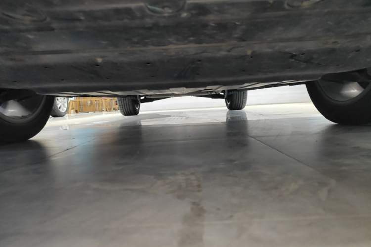Used Geely Auto Haoyue L 2023 2.0T DCT Prestige Edition Chassis Front Left